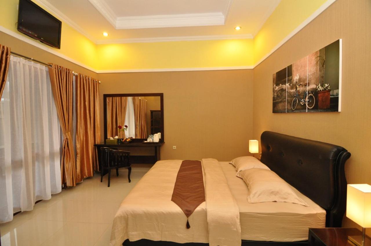 Omah Semar Homestay Yogyakarta Exterior photo